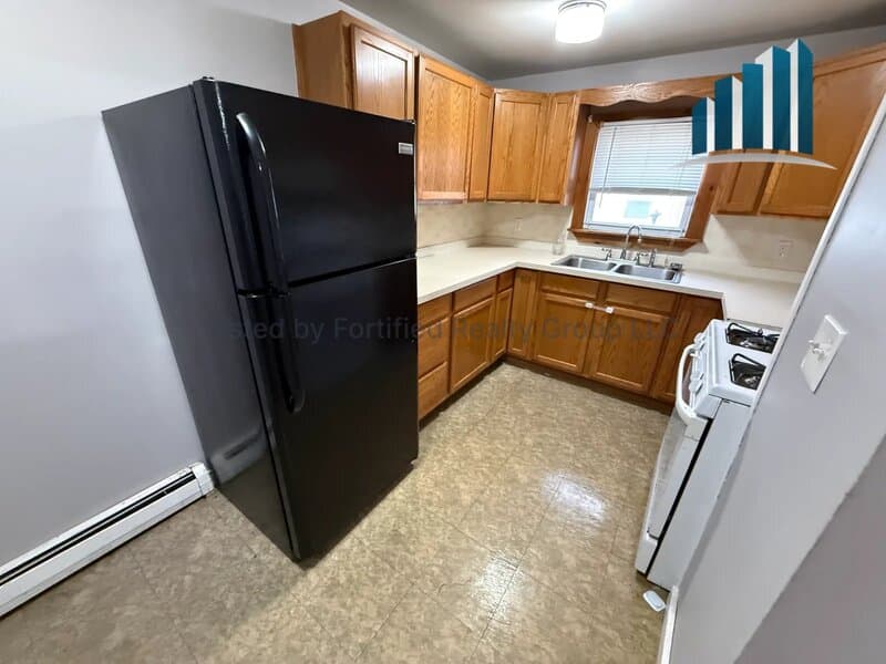Fall River Condo: 73 Brown St