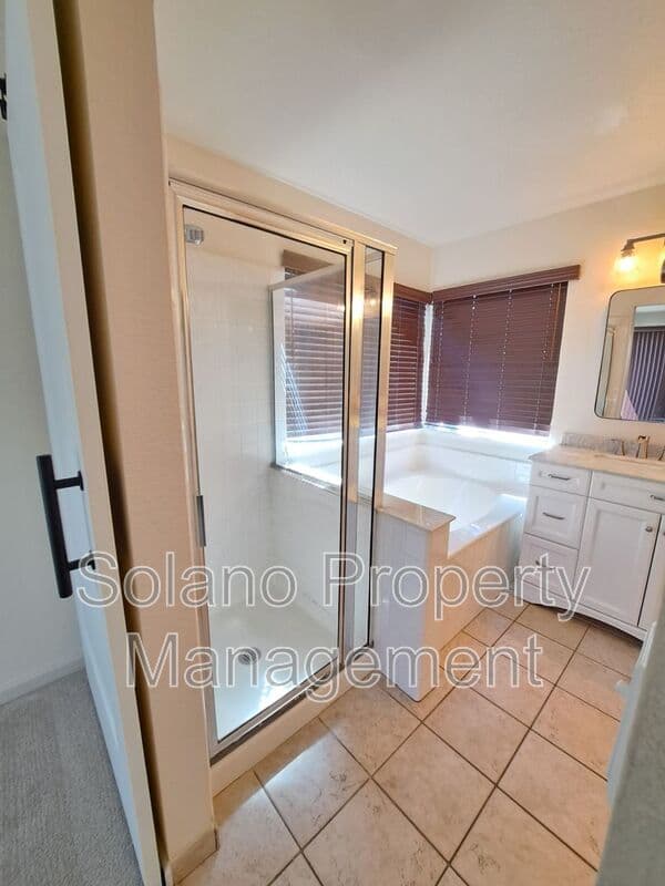 Vacaville House: 354 Bradley Dr.