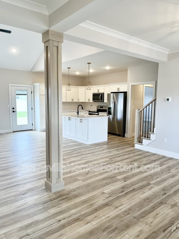 Evansville House: 4300 Chaska Drive