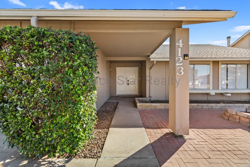 Phoenix House: 4123 W Hearn Rd