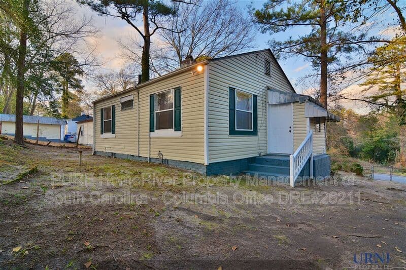 Columbia House: 1545 Lilly Avenue