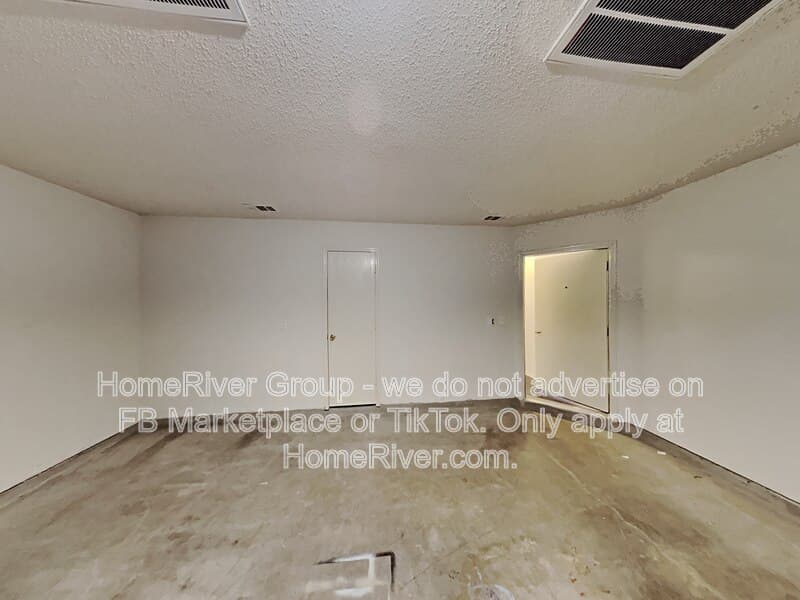 Argyle House: 3601 Sonoma Dr