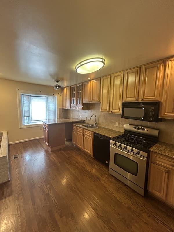 Baltimore Townhome: 22 East 24th Street - 1
