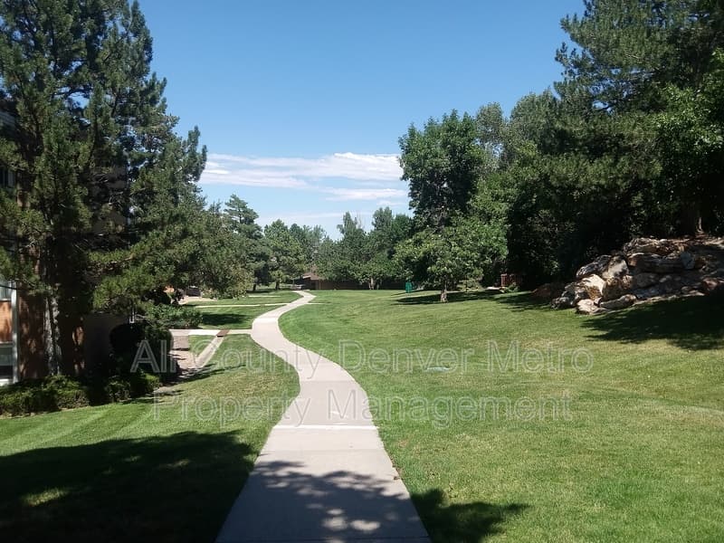 Golden Condo: 1300 Golden Circle - 103B