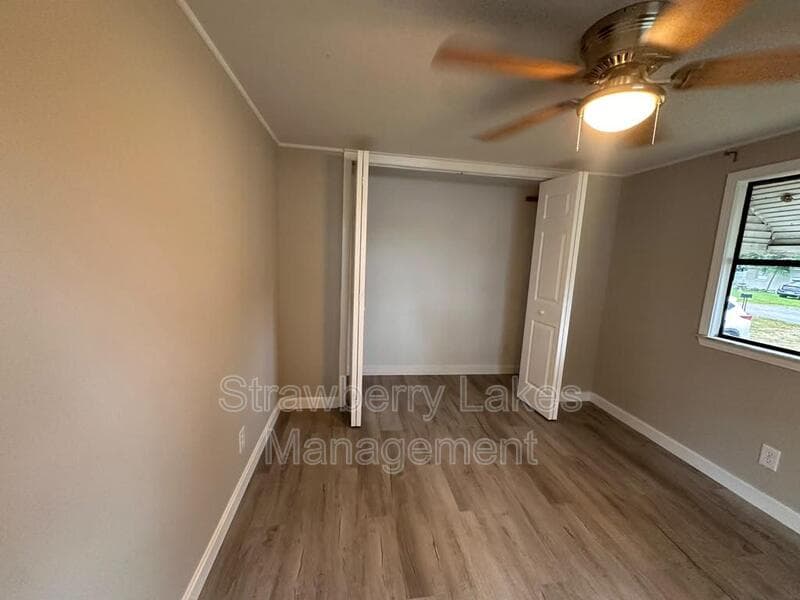 Valrico House: 4210 Leonard St