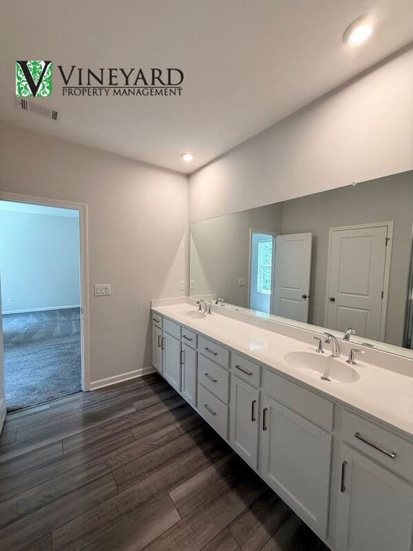 Holly Springs House: 265 Birchwood Row