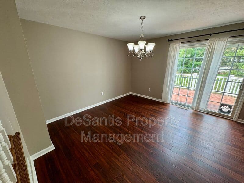 Wexford Townhome: 307 Marshall Heights Drive