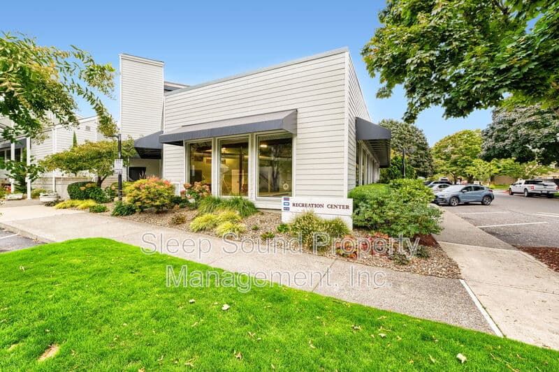 Portland Condo: 201 N Hayden Bay Dr