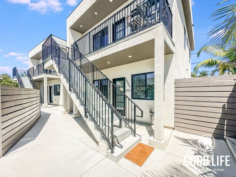 San Diego Condo: 3584 Hatteras Ave