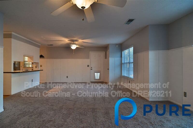 Columbia House: 17A Battery Walk Ct