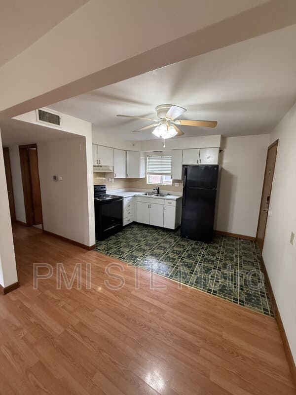 St. Louis Apartment: 4838 South Broadway Street Unit B