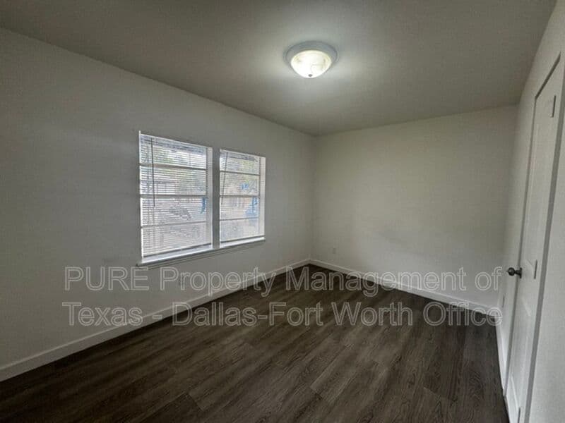 Dallas Condo: 2223 JB Jackson Jr Blvd