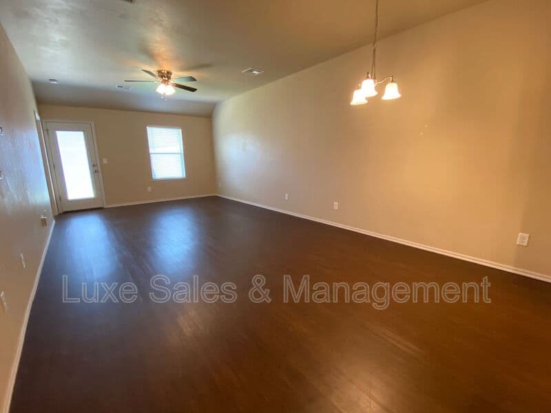 Yukon House: 11207 NW 114th Street
