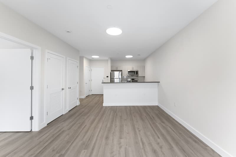 Orange Condo: 49s Day St. - 419