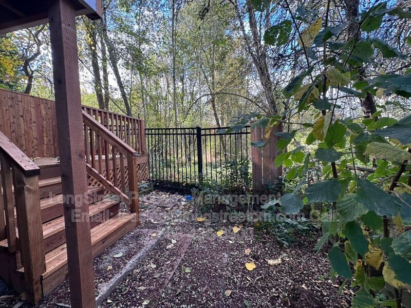 Tigard Townhome: 14795 SW Fern St