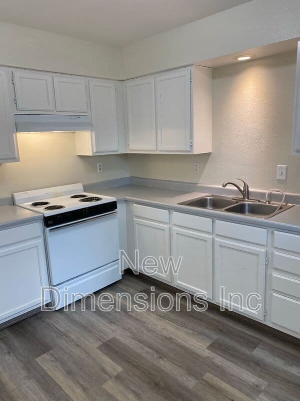 Fallon House: 674 Humboldt Street