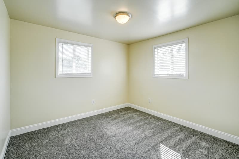 Richmond Condo: 2100 Phaup St