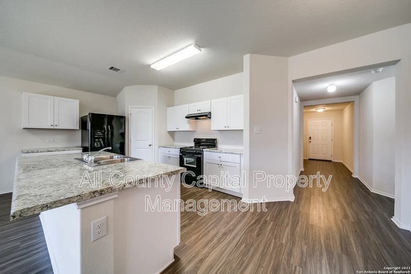 New Braunfels House: 509 Moonvine Way
