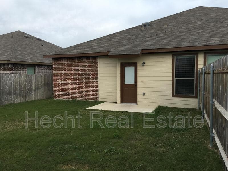 New Braunfels Condo: 680 Creekside Circle - 1