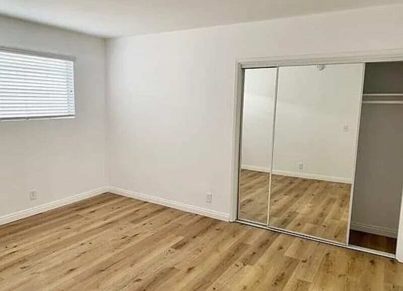 Santa Monica Condo: 1101 Lincoln Blvd