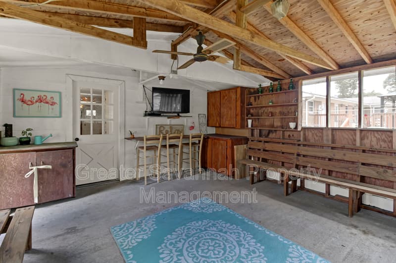 Rincon House: 304 East Fourth Street