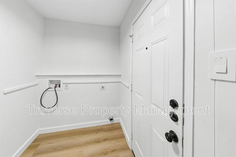 Fort Worth House: 5605 Wimbleton Way