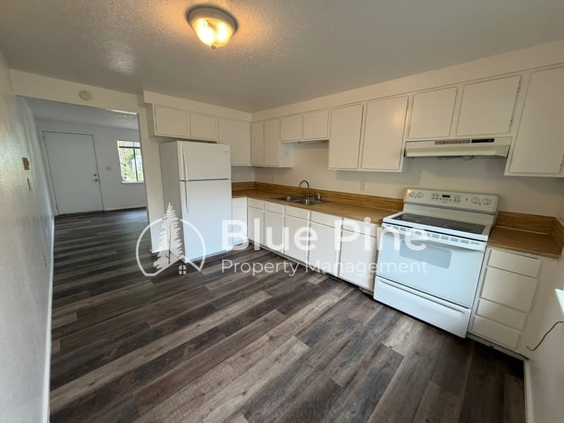 Idaho Falls Condo: 411 Gladstone Street