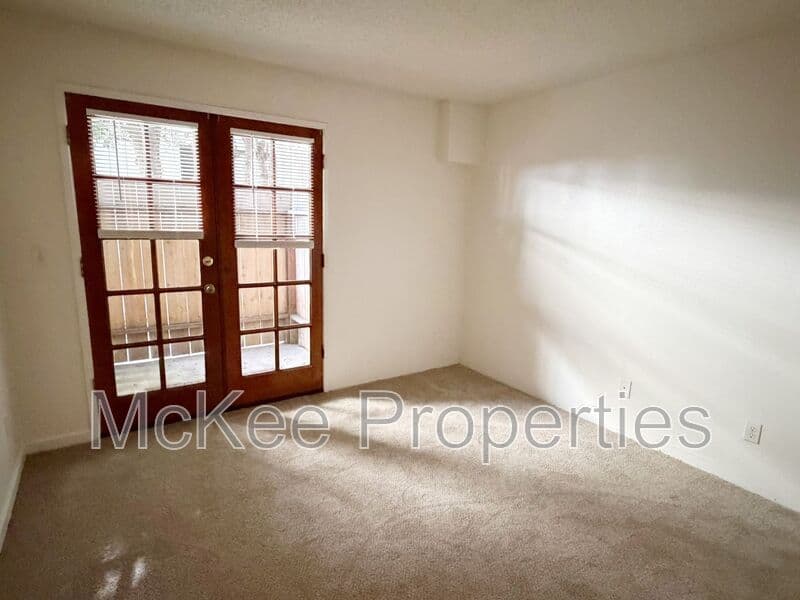 San Diego Condo: 3028 Juniper Street
