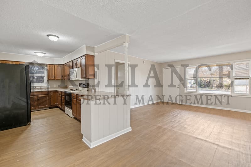 Wichita House: 220 East 44th Street South