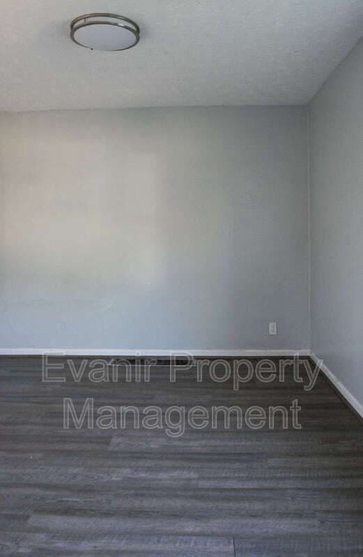 Springfield Condo: 1813 E High St