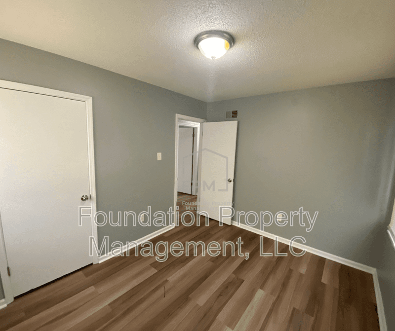 Memphis House: 3780 Ford Road