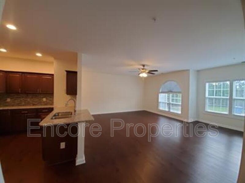 Greensboro Condo: 2608 Pennoak Lane