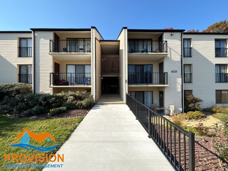 Annapolis Condo: 2572 Riva Road