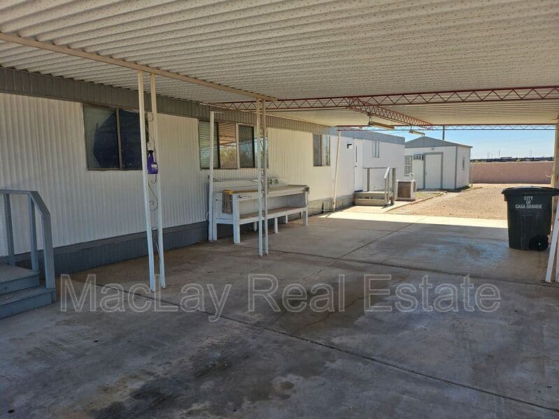 Casa Grande House: 1113 W. Corinthian Circle