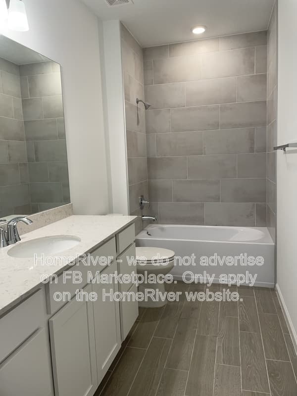 Ocala House: 4477 NW 14th Loop