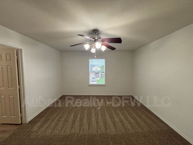 Princeton House: 909 Parkplace Ridge