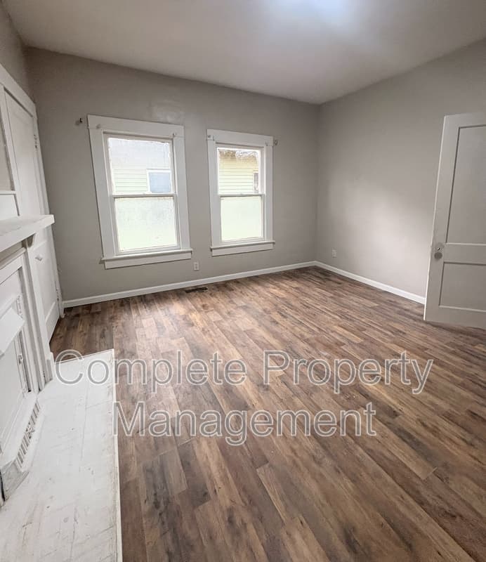Birmingham House: 608 Fulton Avenue Southwest