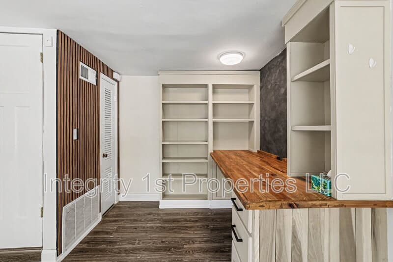 Kansas City House: 3638 Genessee Street