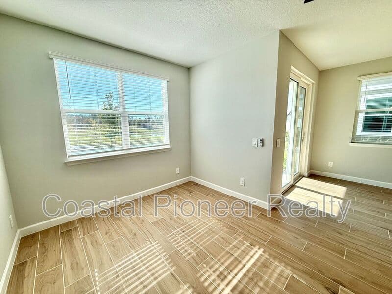 Tampa House: 7622 Deer Valley Cir