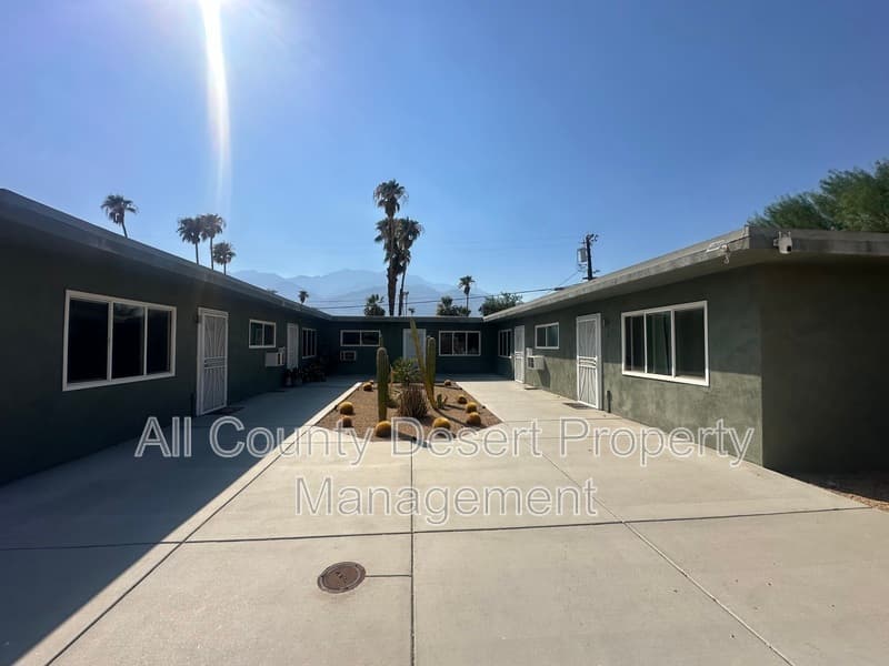 Palm Springs Condo: 521 El Placer