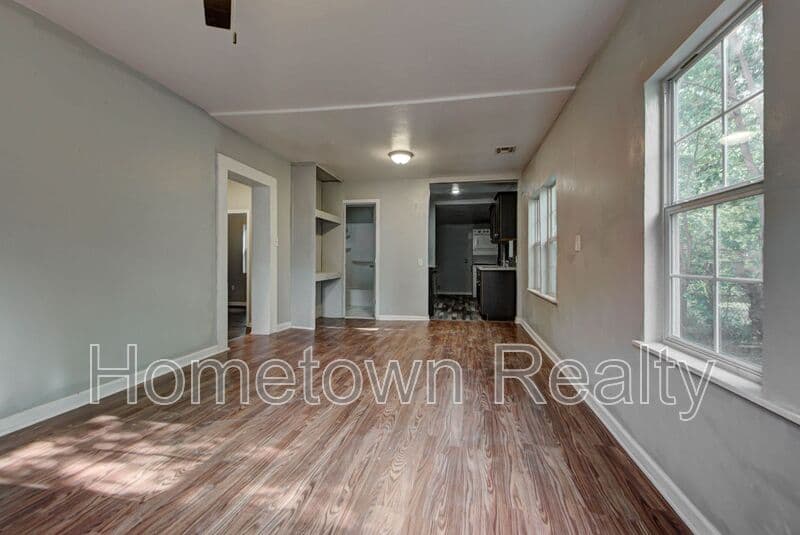 Oklahoma City House: 1801 E Madison Street