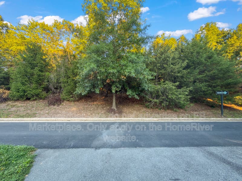 Bristow House: 9648 Tarvie Cir