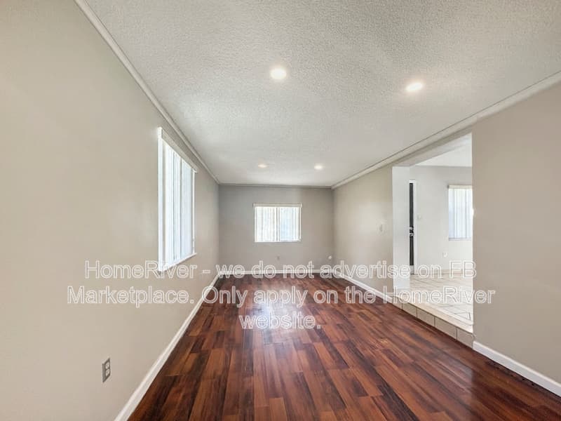 Leesburg House: 1316 Dora Dr