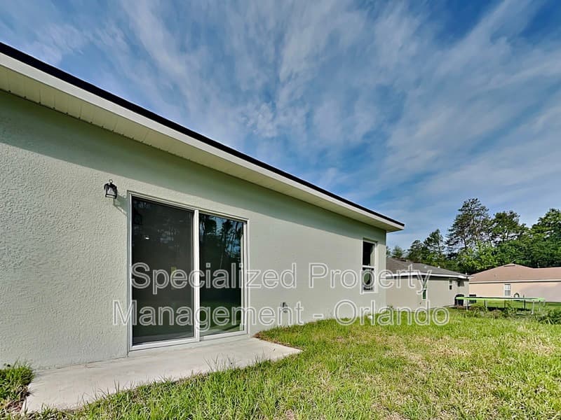 Ocala House: 560 Marion Oaks Blvd