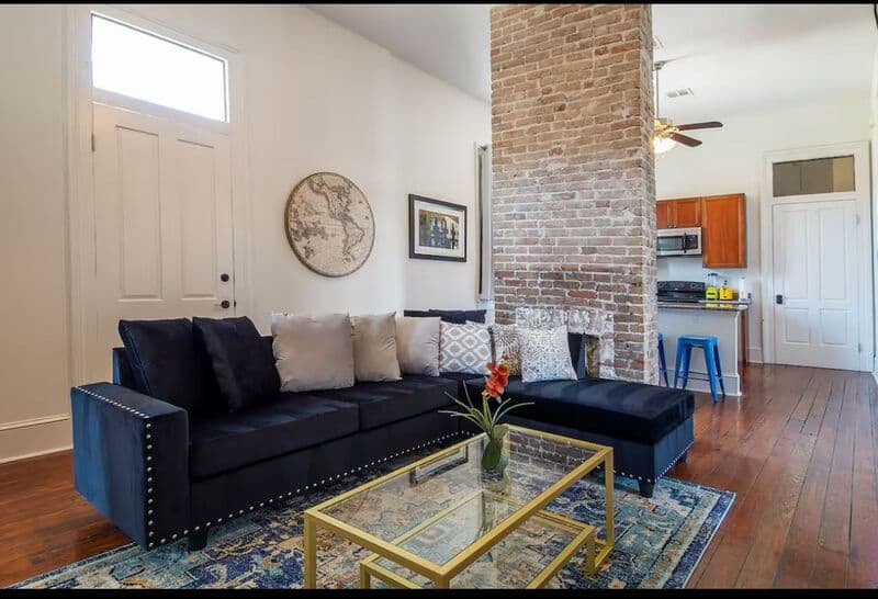 New Orleans Condo: 1915 Philip St.