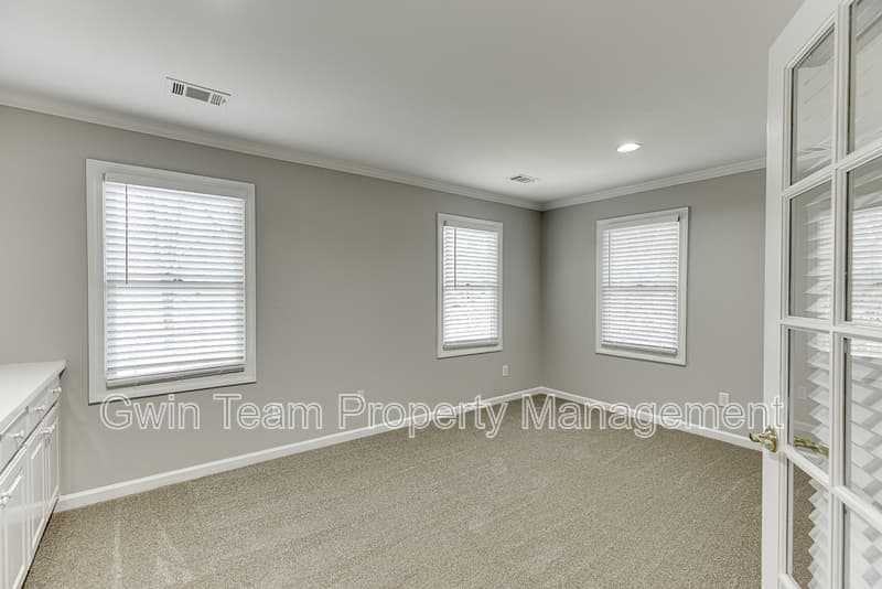 Duluth House: 9345 Riverclub Pkwy