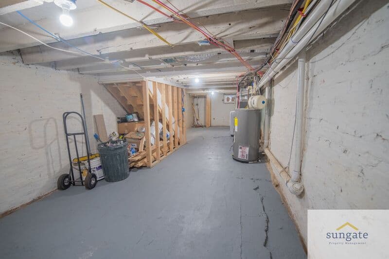 Baltimore Townhome: 3205 Esther Pl