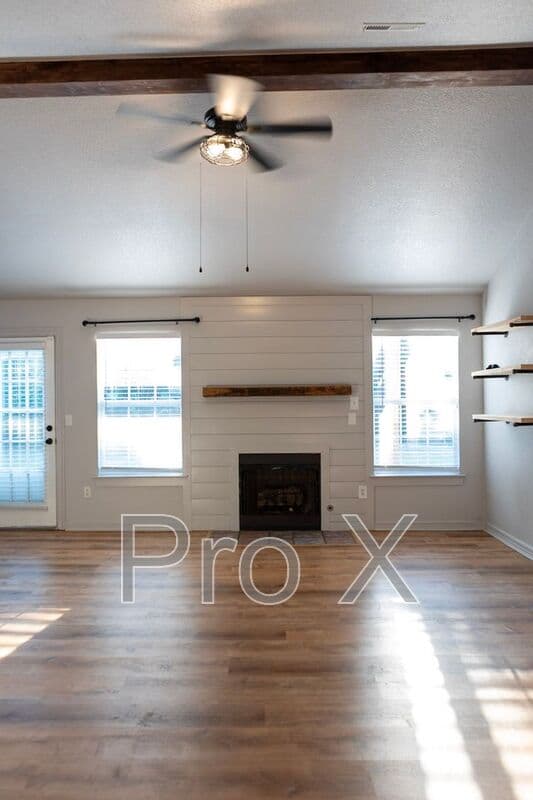 Fayetteville House: 833 S Eastview Drive