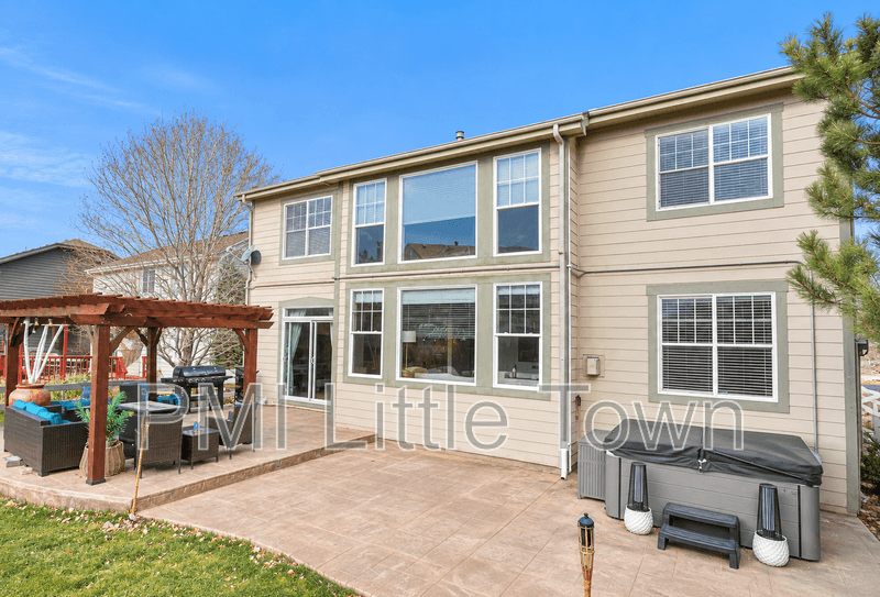 Aurora House: 24646 East Florida Avenue