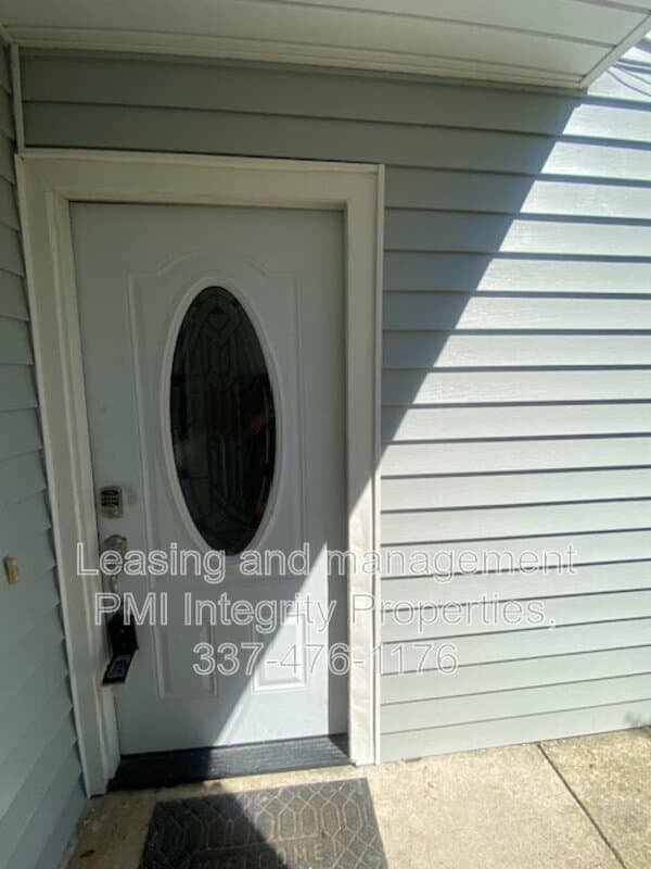 Lafayette Townhome: 25 Morning Glory Sq